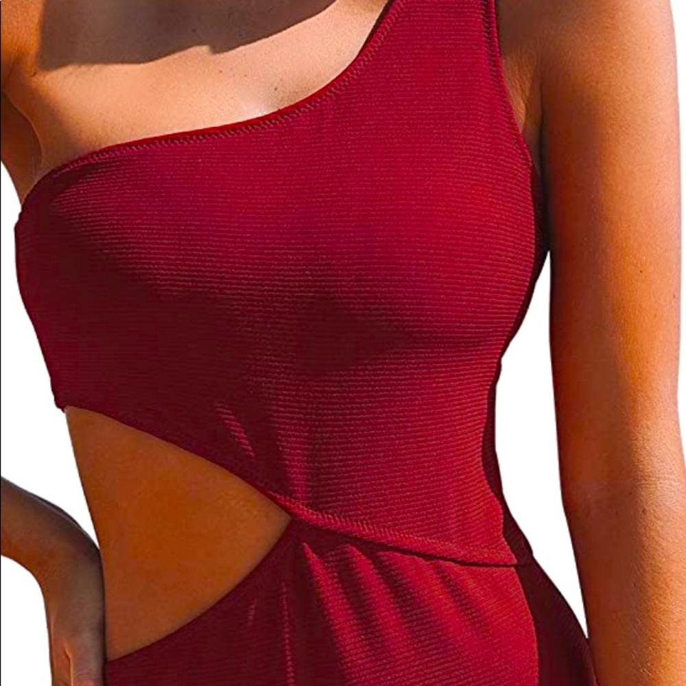 CUPSHE OFF THE SHOULDER BATHING SUIT
